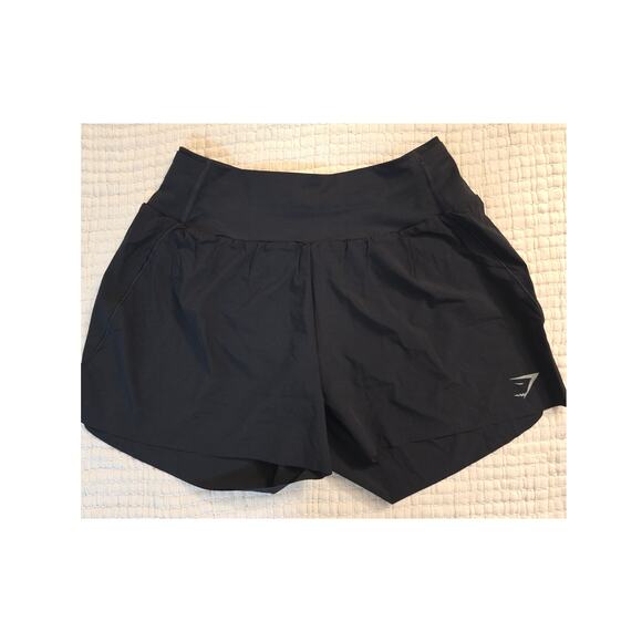 New Gymshark Speed Short sz Medium - Picture 1 of 3